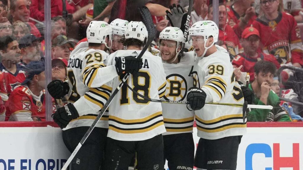 Swayman Makes 38 Saves As Bruins Defeat Panthers in Game 1 | Boston Bruins